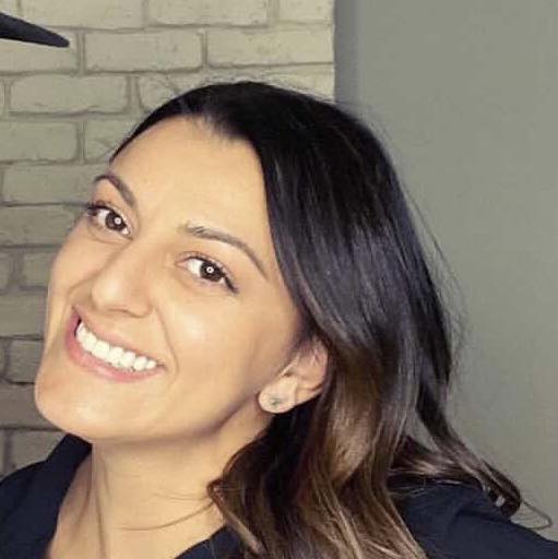 Personal image of the nail artist Nika